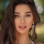 Maja Strojek的主页