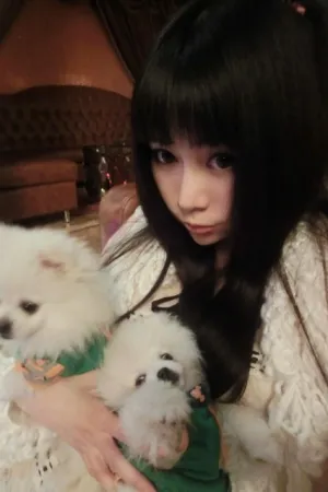 胸比脸还大的美女私房照 许喵喵