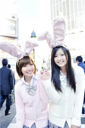 [Bomb.tv]、村上友梨-Mimi Girls2011-01 夏垣佳奈