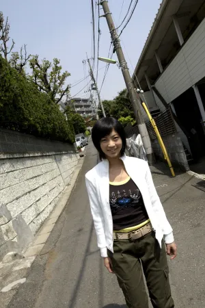 Little JourneyFor-side写真 安田美沙子