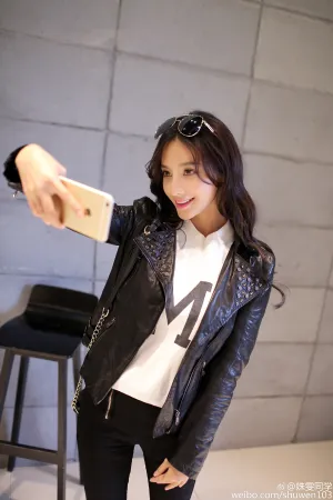 颜值爆表的中俄混血麻豆 姝雯