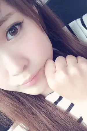 Twitter海量自拍照分享 南菜々