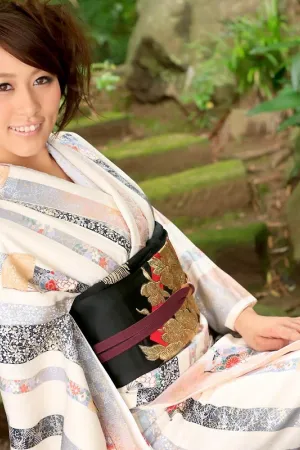 熟女和服诱惑 水野葵