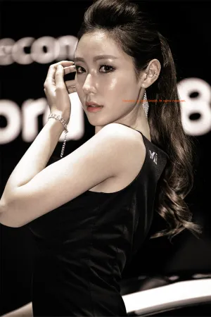 2015韩国国际车展美女车模 金泰希