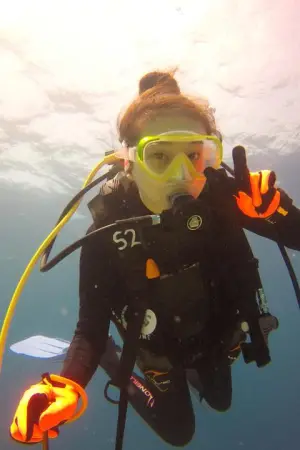 (钱夫人)- 34D火辣生活照精选 錢洪琳