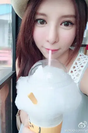 气质迷人电眼女神 張齊郡