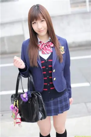 [DGC] 2011年04月號 制服美少女天國 No.940 山咲まりな