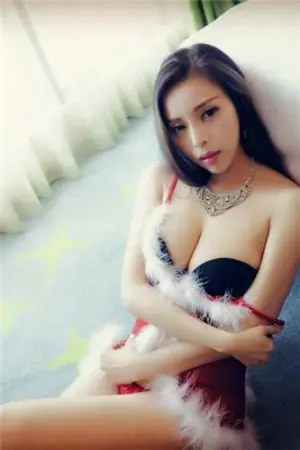 E奶女神大尺度写真 莉莉