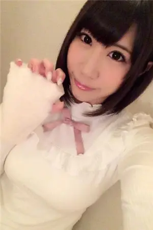 巨乳声优俏皮私房照 小野早稀