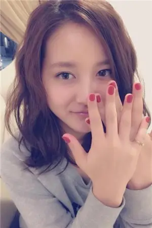 美人的士司机俏皮私房照 生田佳那