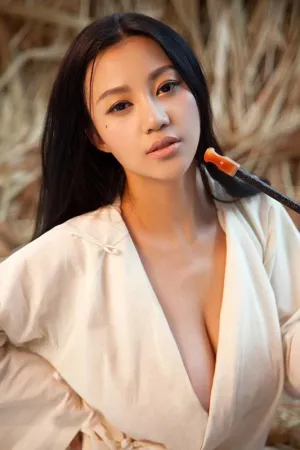 真空出镜静态电影红高粱全辑 丰乳肥臀演风骚酒娘 苏梓玲