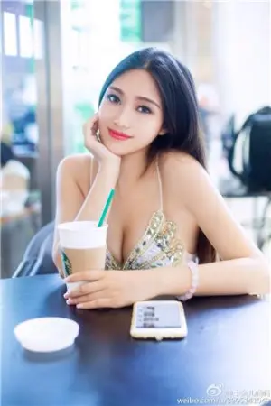 微博清新私房写真 李允