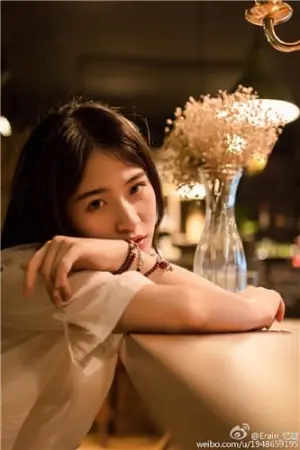 喵小兔了个宅 微博私房写真 Erain忆璇