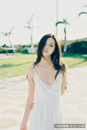 曾經的女神 現在的人妻正妹 海量生活照 吴斐莉