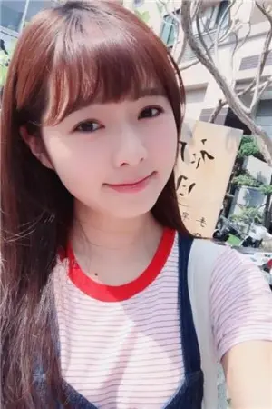 高颜值氧气美少女 简廷芮