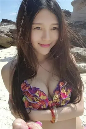 Haimi 清秀美人校花私房写真 成靓欢