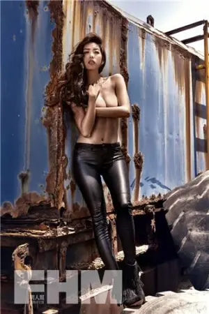 (林怡圻) FHM男人帮 Splendid Road Trip 林可彤