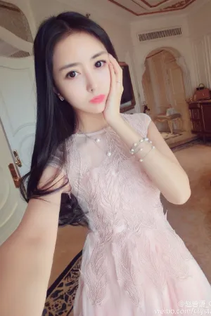 微博海量自拍照 淘宝模特写真 赵若语