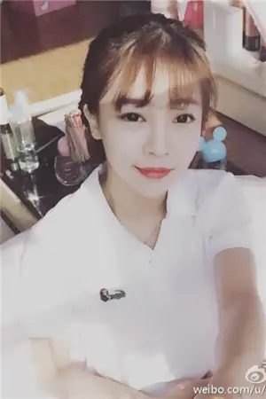 微博唯美写真美图 Mio莉莉丝