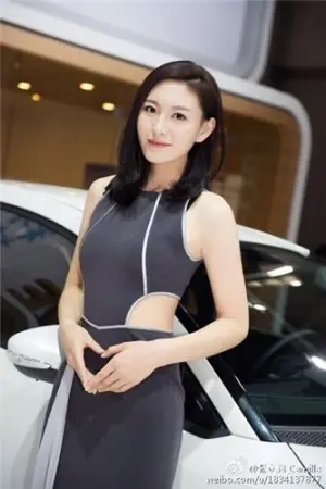 Camille 美人儿车模俏丽图片秀 张立鑫