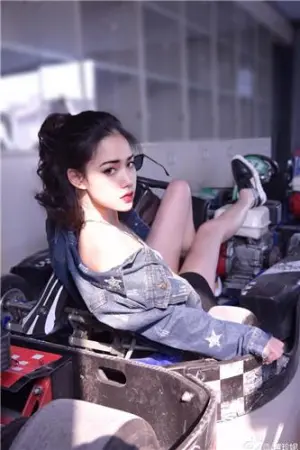 盛大游戏SG高傲冷艳写真 黄珍妮