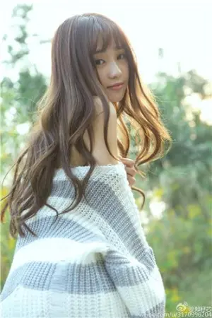 恬静的日系Showgirl 郑籽芯