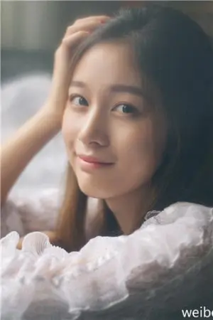 华东大学校花私房照 柏明媛