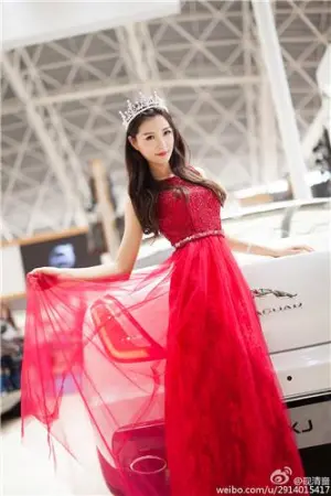 砚清越 2016ChinaJoy颜值最高的研究生 小清扬