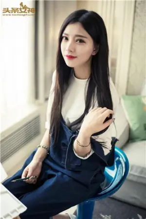 [TouTiao]头条女神COCO 2016-06-03 油画小美女 coco