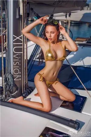 来势&ldquo;汹汹&rdquo;的超性感诱惑写真 王沫儿