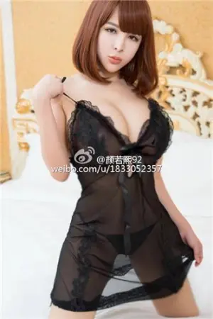 微拍女神的惹火美图 颜若熙