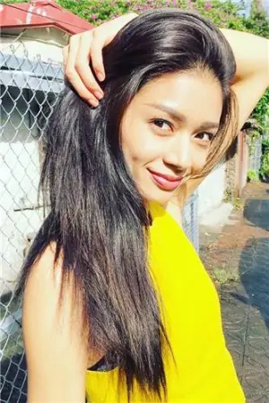 米字必须连蛇超正美女私房照 郭源元