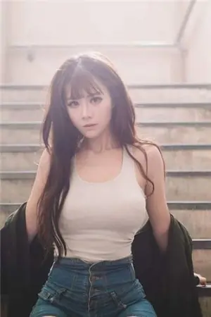 充满忧伤感的妹子私房照 陈歕