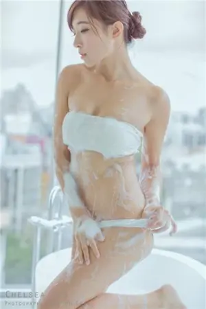 灵气妹子沐浴私房写真 小漾