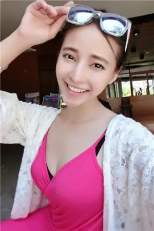 马来西亚正妹清爽自拍照 林莉帏