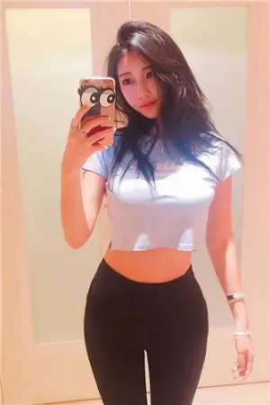 申世河 颜值惊艳的南韩赛车女王 신세하