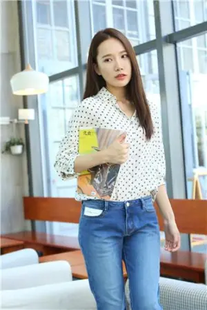 气质美女私房写真 姜岚雨