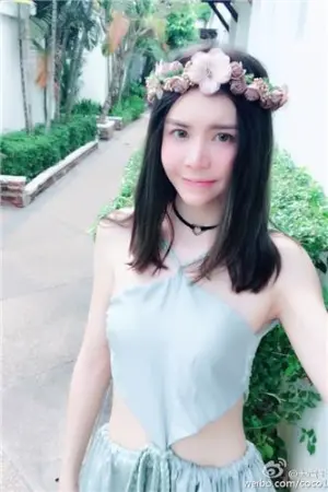 文艺女主播养眼私房照 大魔王ellie