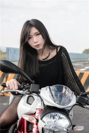 重机与美女写真图集 Ti Ti Yang