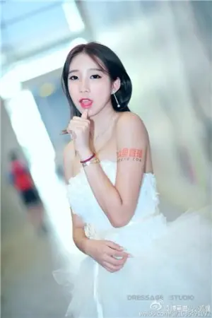 2016ChinaJoy斗鱼直播Showgirl 宝哥Divena