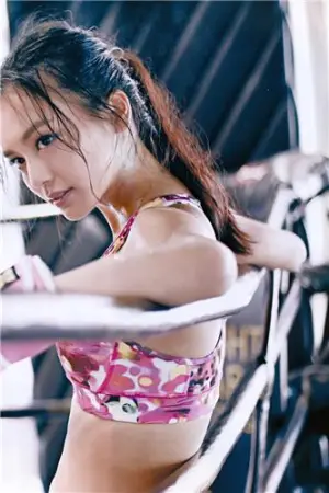 Christy Lai 运动型正妹养眼私房照 黎纪君