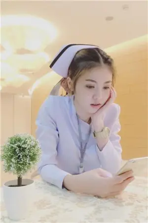 红到日本的泰国美女护理师 Pimchanok Chumpuchai