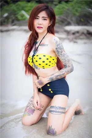 泰国刺青正妹非主流美图 Punyaphat Pongsub