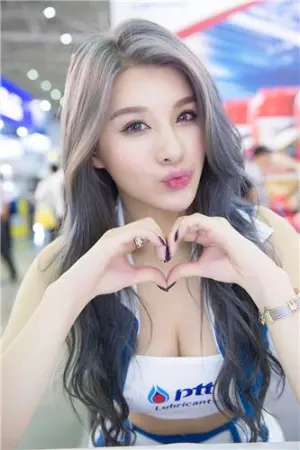 台湾车模 狂野奔放又妩媚 爱语莎Vanessa