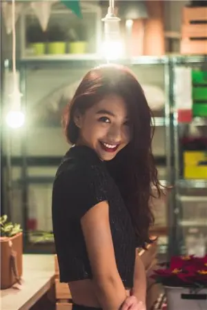 新国正妹 天使般迷人的笑容 Vanessa Ho