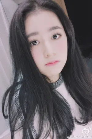 寒武纪唐印 最新生活照写真 周雨彤