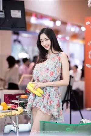 南韩气质车模申海莉 车展瞩目的焦点美人 신해리