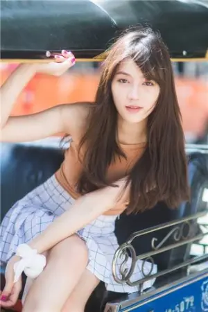 泰国正妹 超清新空灵系美女麻豆 Alyss Sangperng