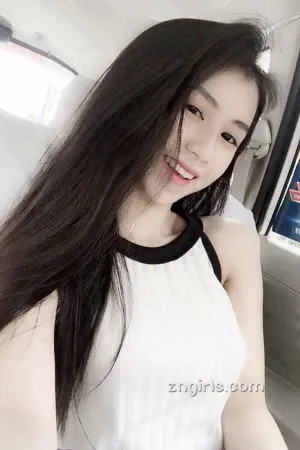 越南正妹 混血五官精致而脱俗 B&ugrave;i Ngọc