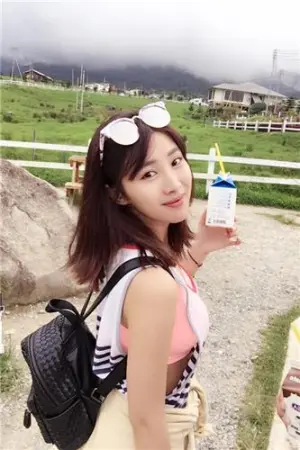 Jane少少养眼私房照 杜少榛